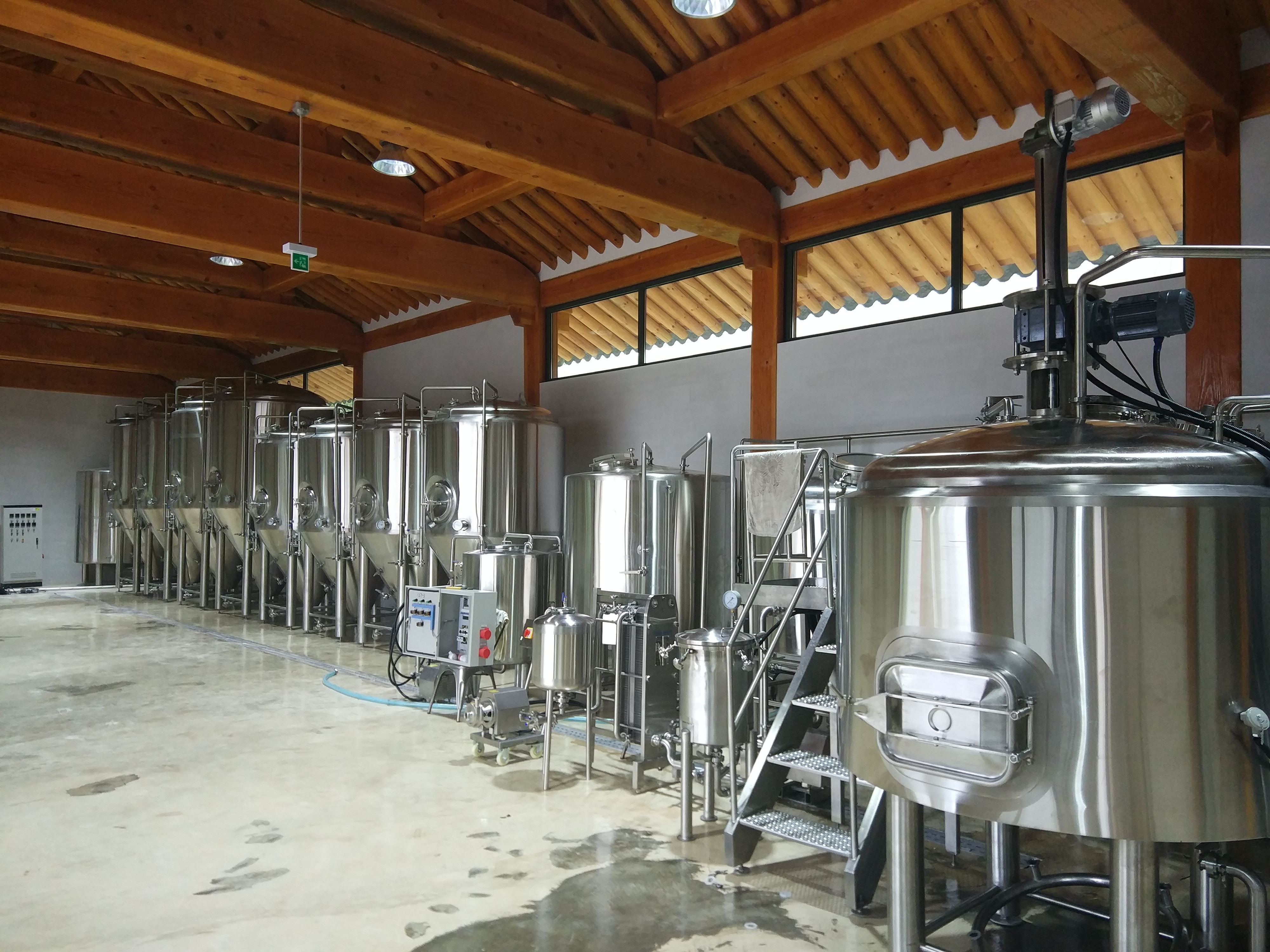 C&oacute;mo utilizar el tanque de fermentaci&oacute;n abierto durante el proceso de fermentaci&oacute;n de la cerveza